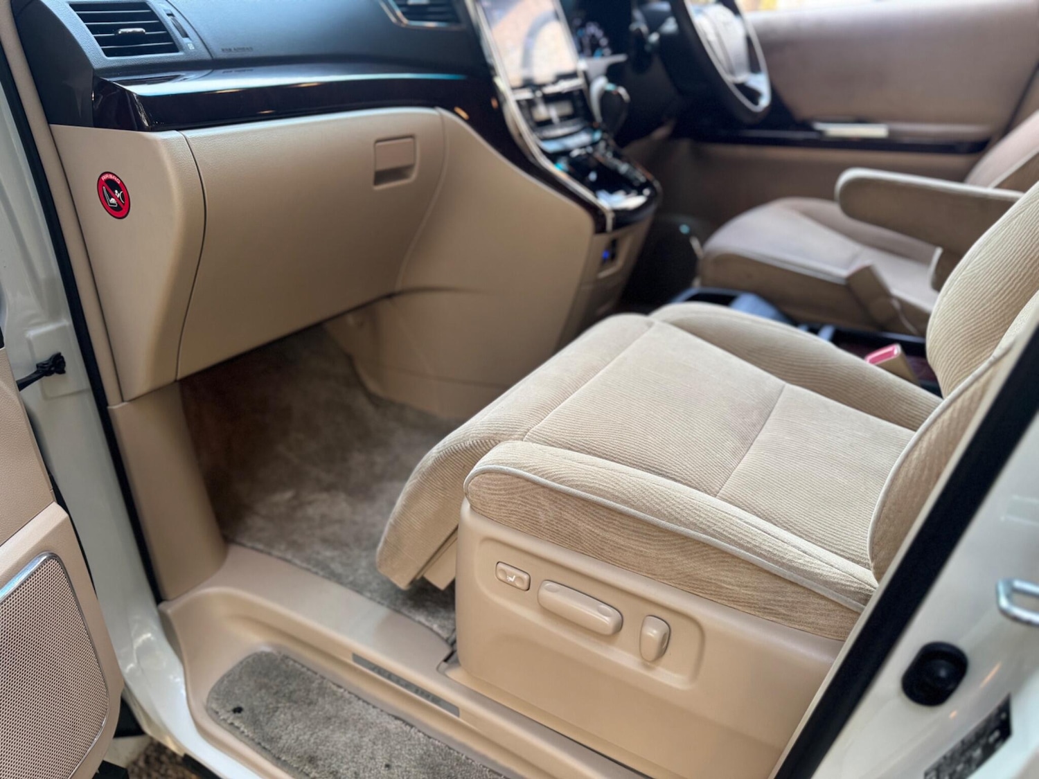 Used Toyota Vellfire 2025 for sale - 76994367: Photo 19