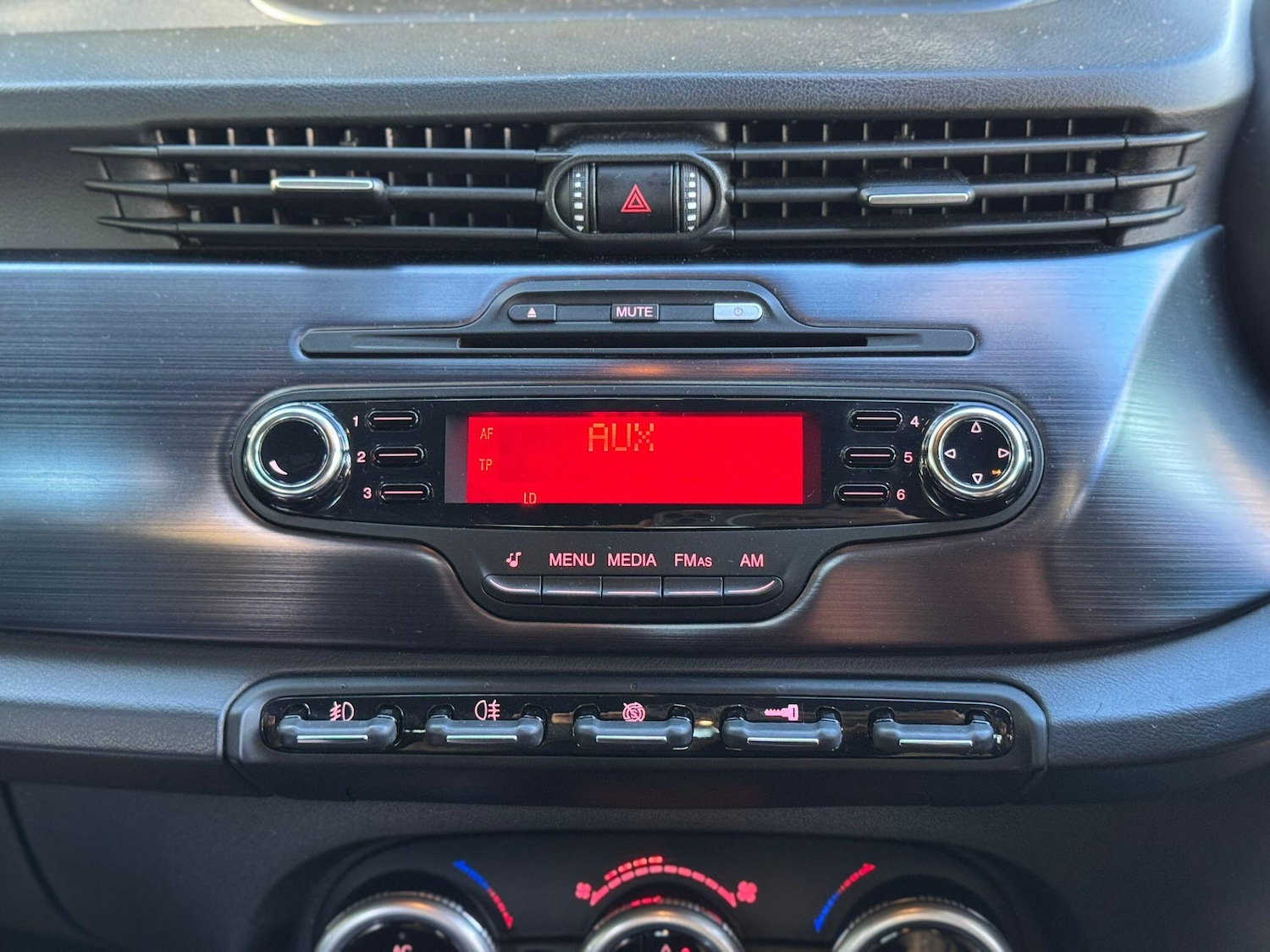 Used Alfa Romeo Giulietta 2012 for sale - 76657316: Photo 22