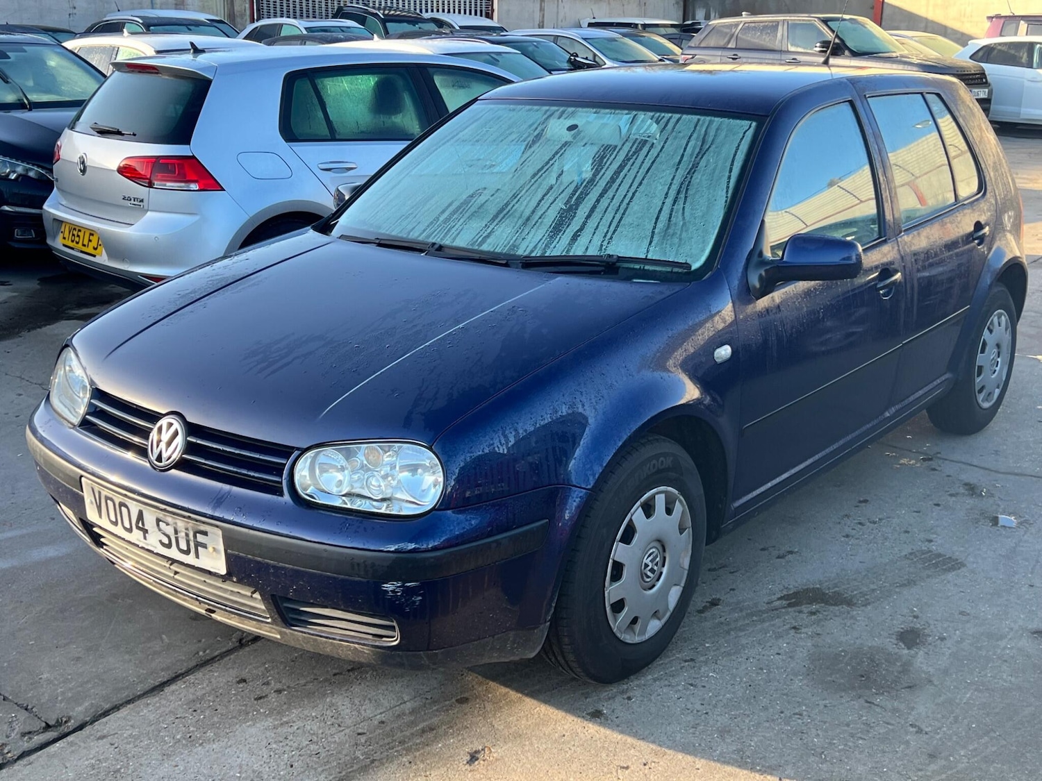 Used Volkswagen Golf 2004 for sale - 77016706: Photo 2