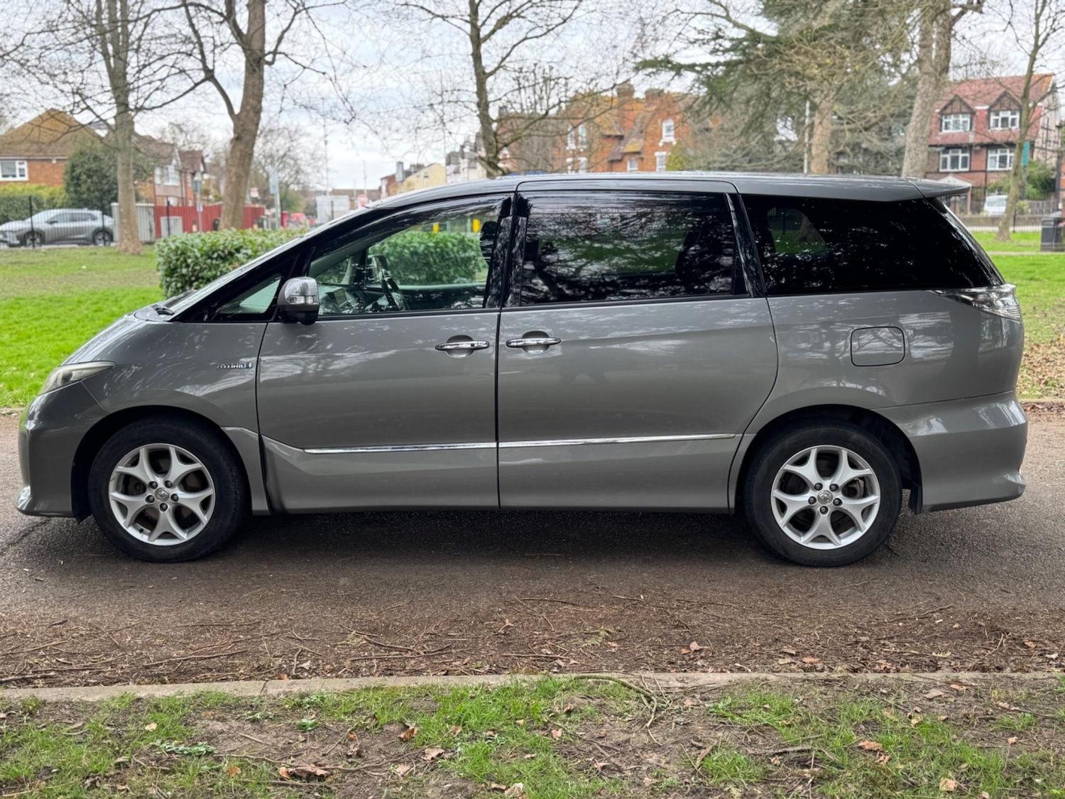 Used Toyota Estima 2025 for sale - 76377801: Photo 11