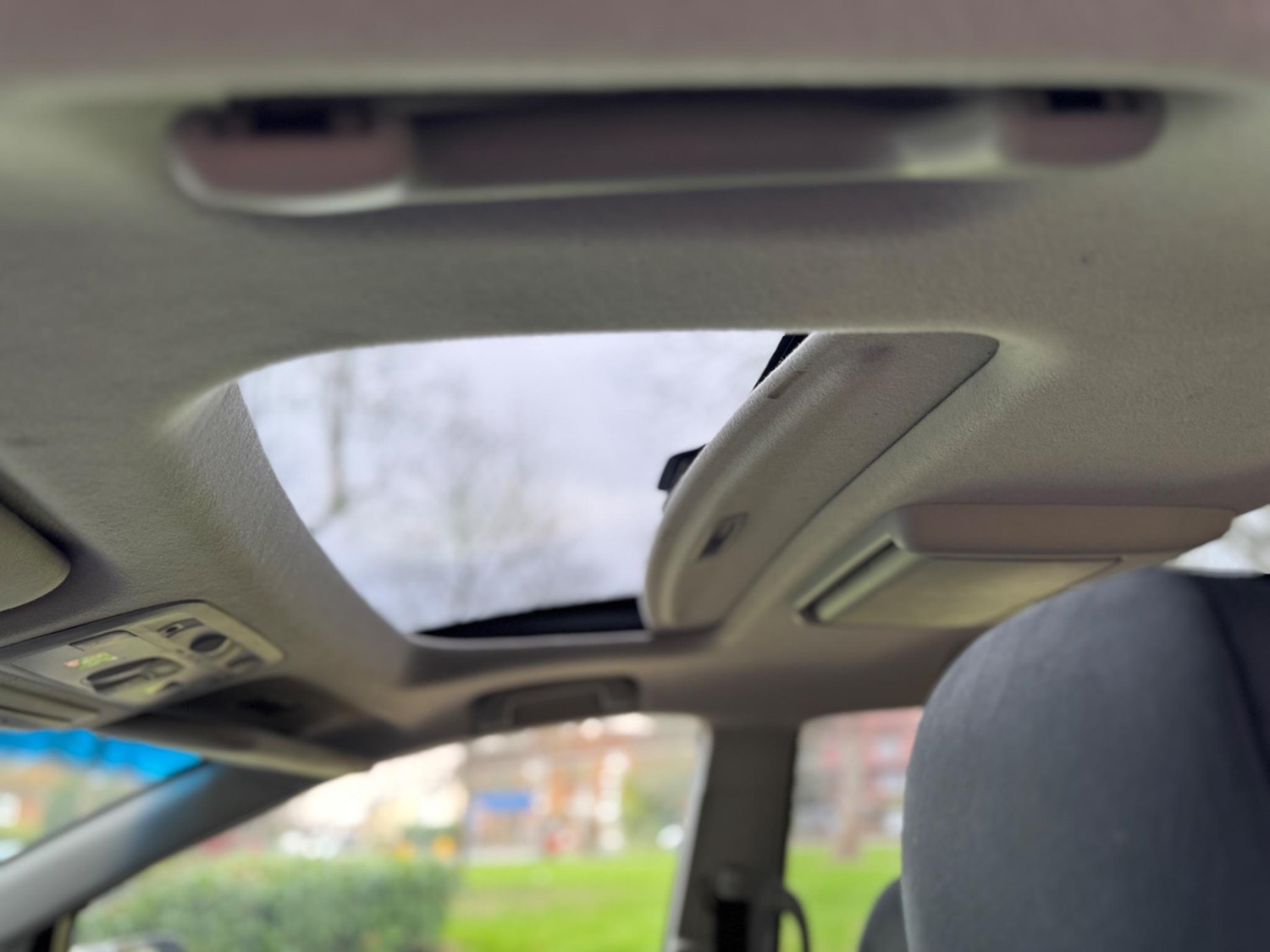 Used Toyota Estima 2025 for sale - 76377801: Photo 15