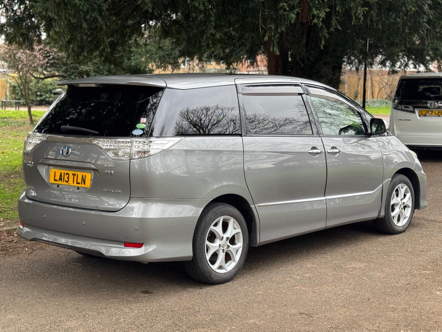 Used Toyota Estima 2025 for sale - 76377801: Photo 8