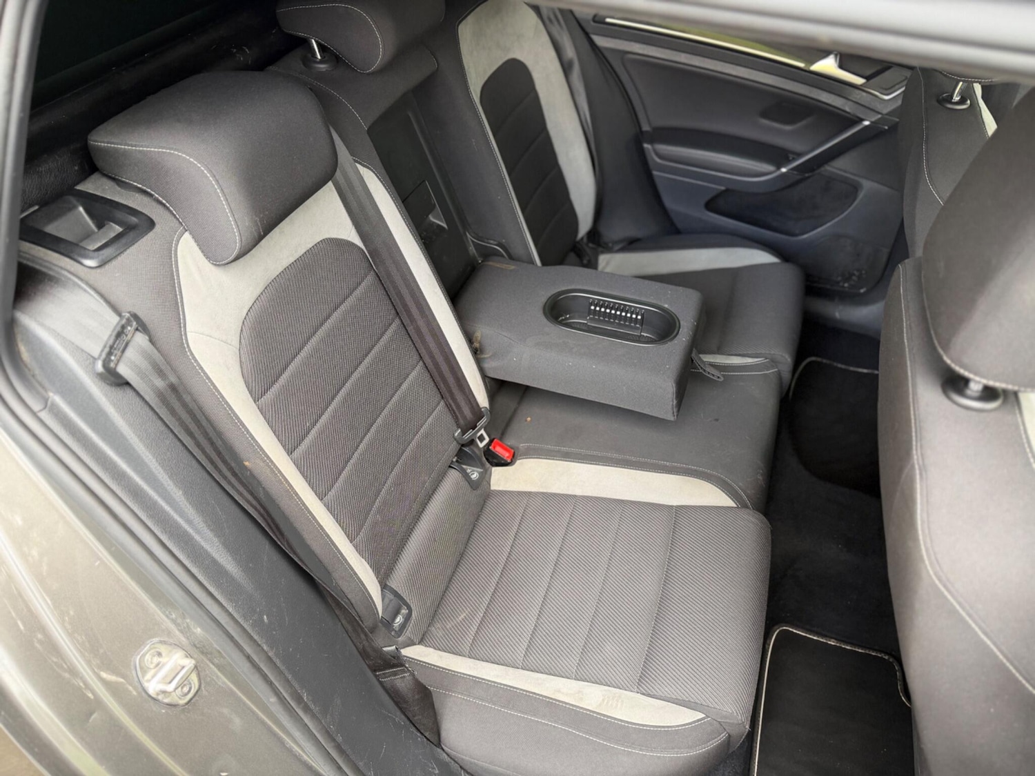 Used Volkswagen Golf 2017 for sale - 77783830: Photo 16