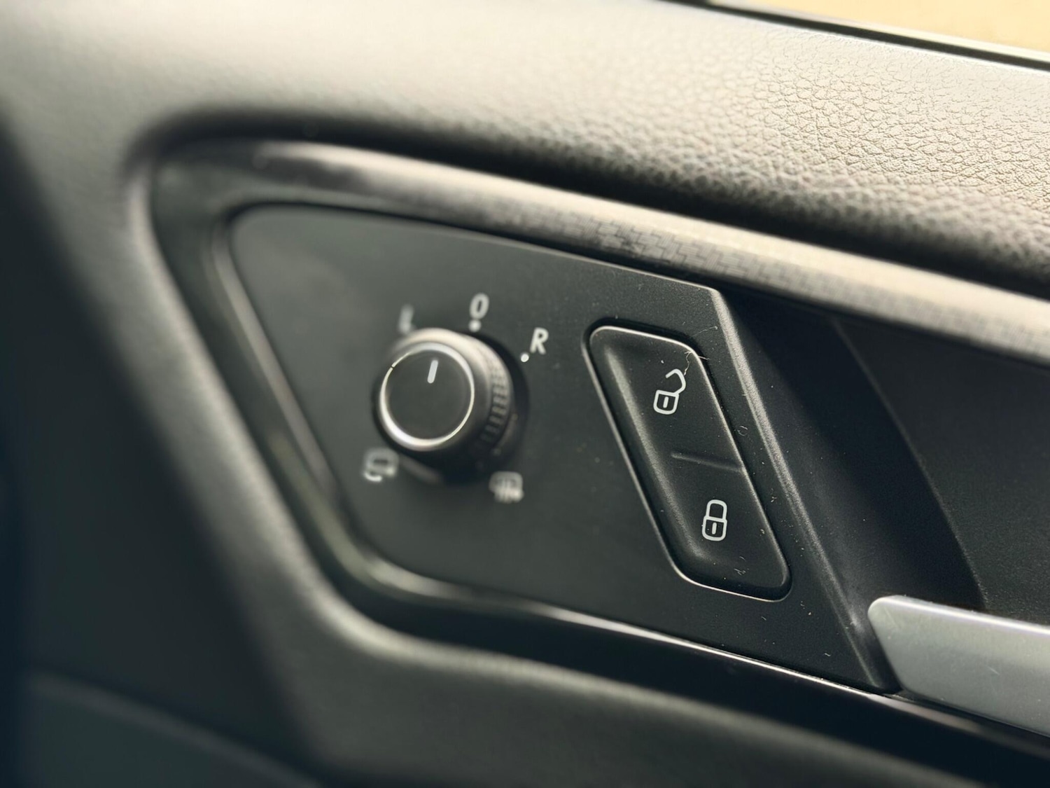 Used Volkswagen Golf 2017 for sale - 77783830: Photo 22