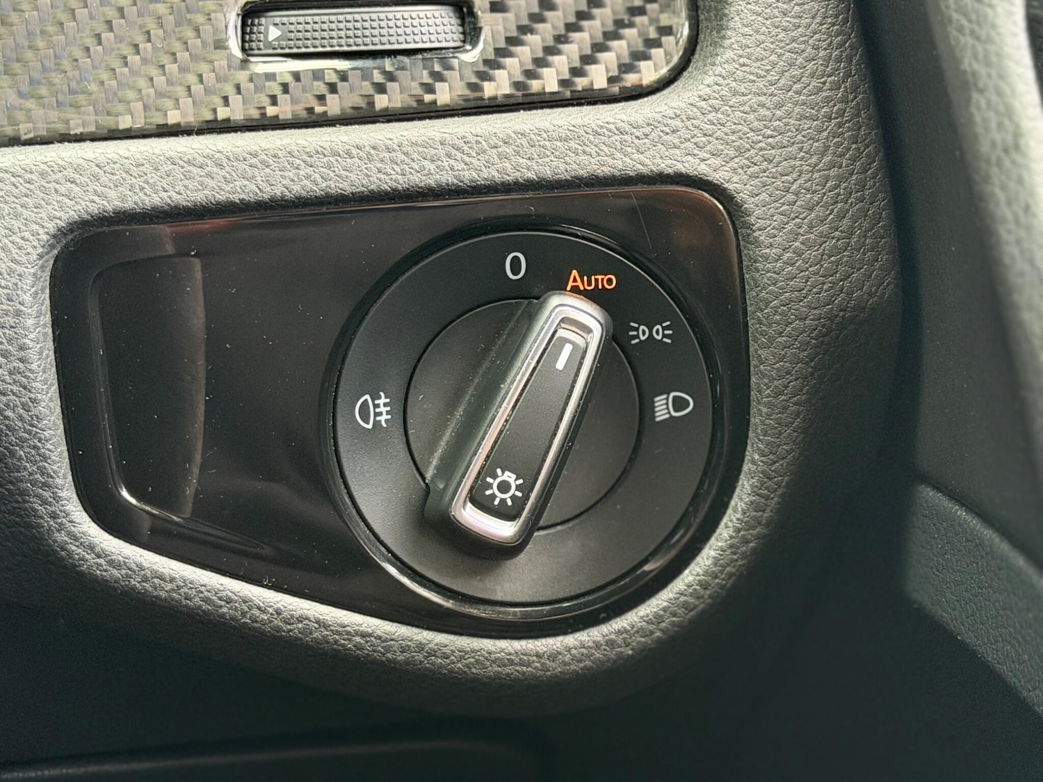 Used Volkswagen Golf 2017 for sale - 77783830: Photo 23