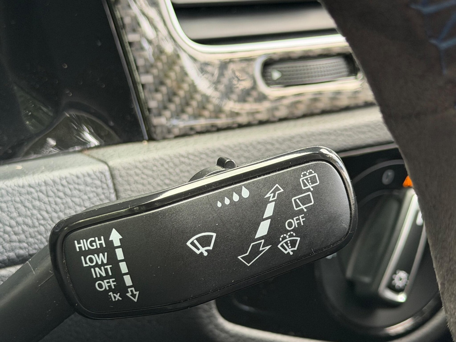 Used Volkswagen Golf 2017 for sale - 77783830: Photo 24