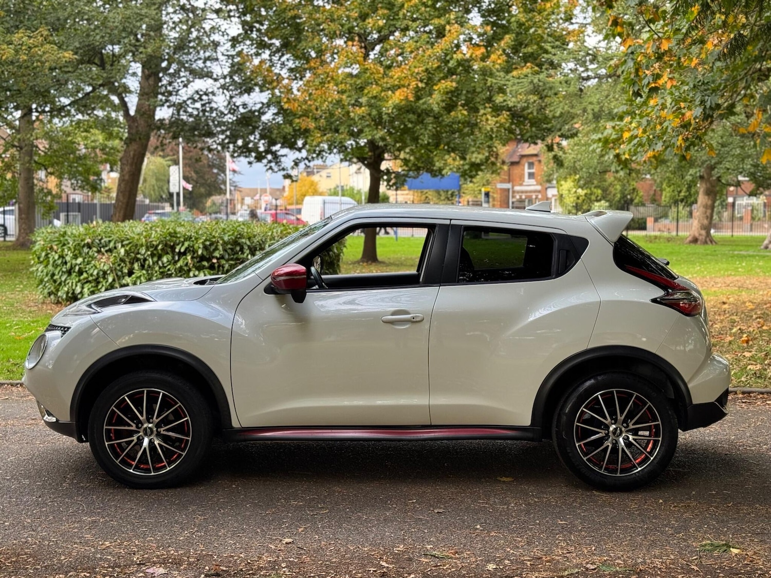 Used Nissan Juke for sale - 76476691: Photo 5