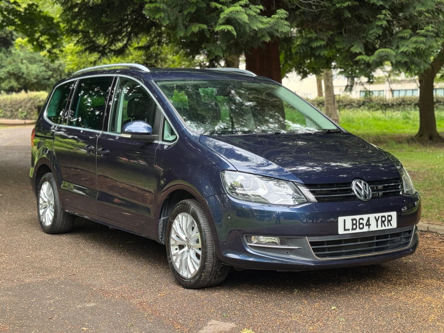 Used Volkswagen Sharan for sale - 76549413: Photo 3