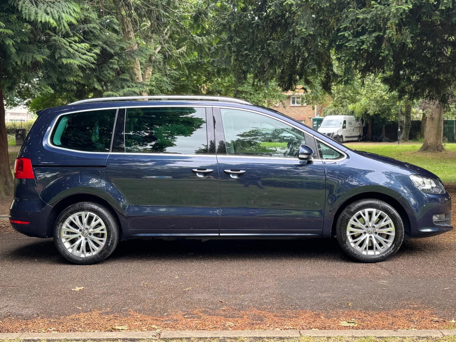 Used Volkswagen Sharan for sale - 76549413: Photo 4