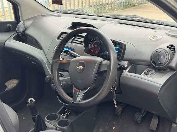 Used Chevrolet Spark 2011 for sale - 76318005: Photo 8
