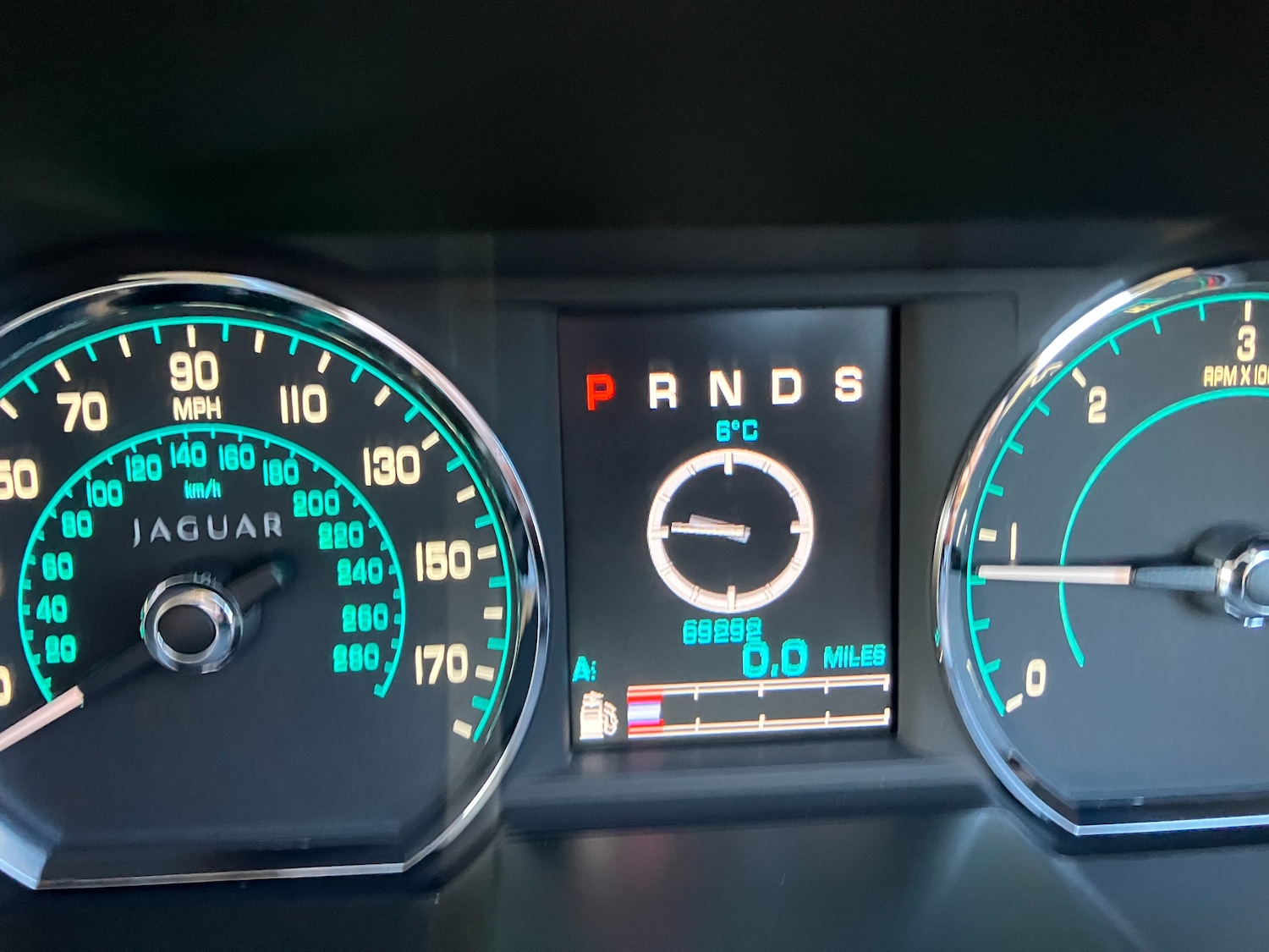 Used Jaguar XF 2012 for sale - 76859368: Photo 16