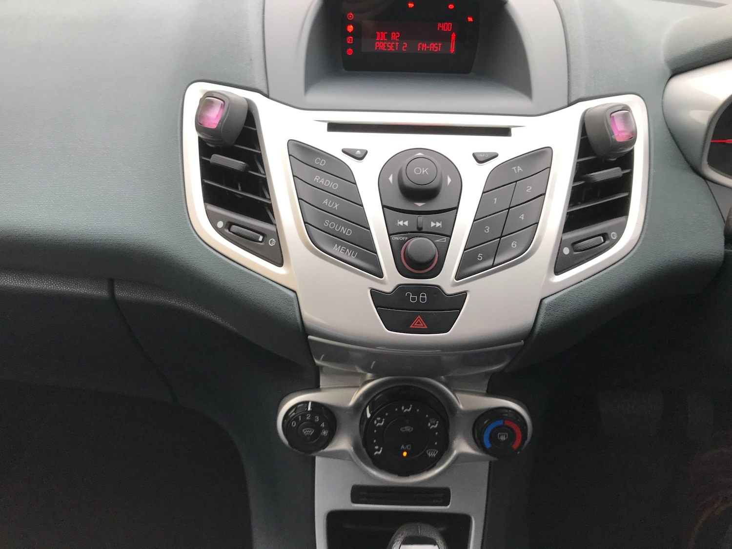 Used Ford Fiesta 2009 for sale - 77301623: Photo 11