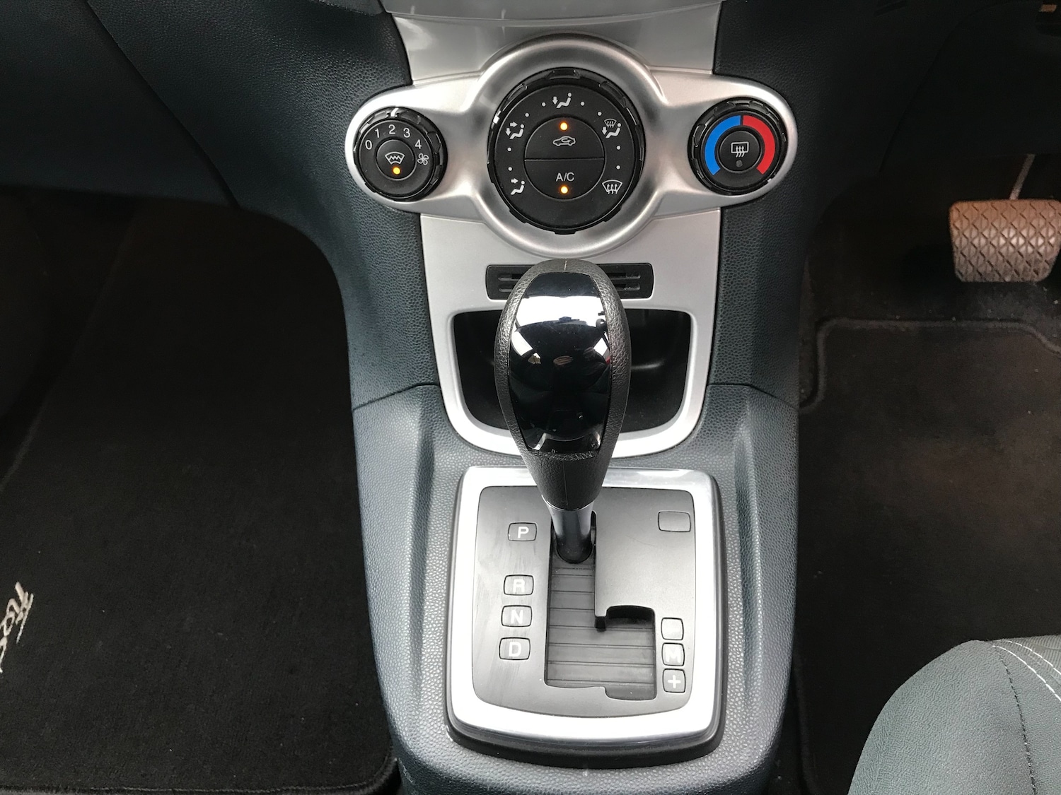 Used Ford Fiesta 2009 for sale - 77301623: Photo 12