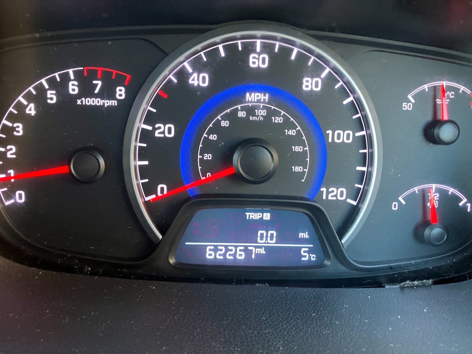 Used Hyundai i10 2014 for sale - 77692023: Photo 14