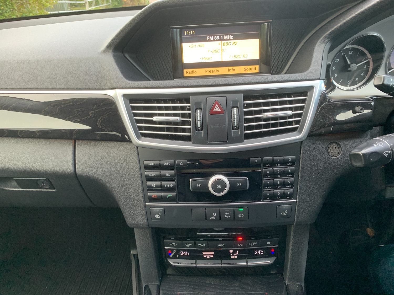 Used Mercedes-Benz E Class 2012 for sale - 76565617: Photo 12