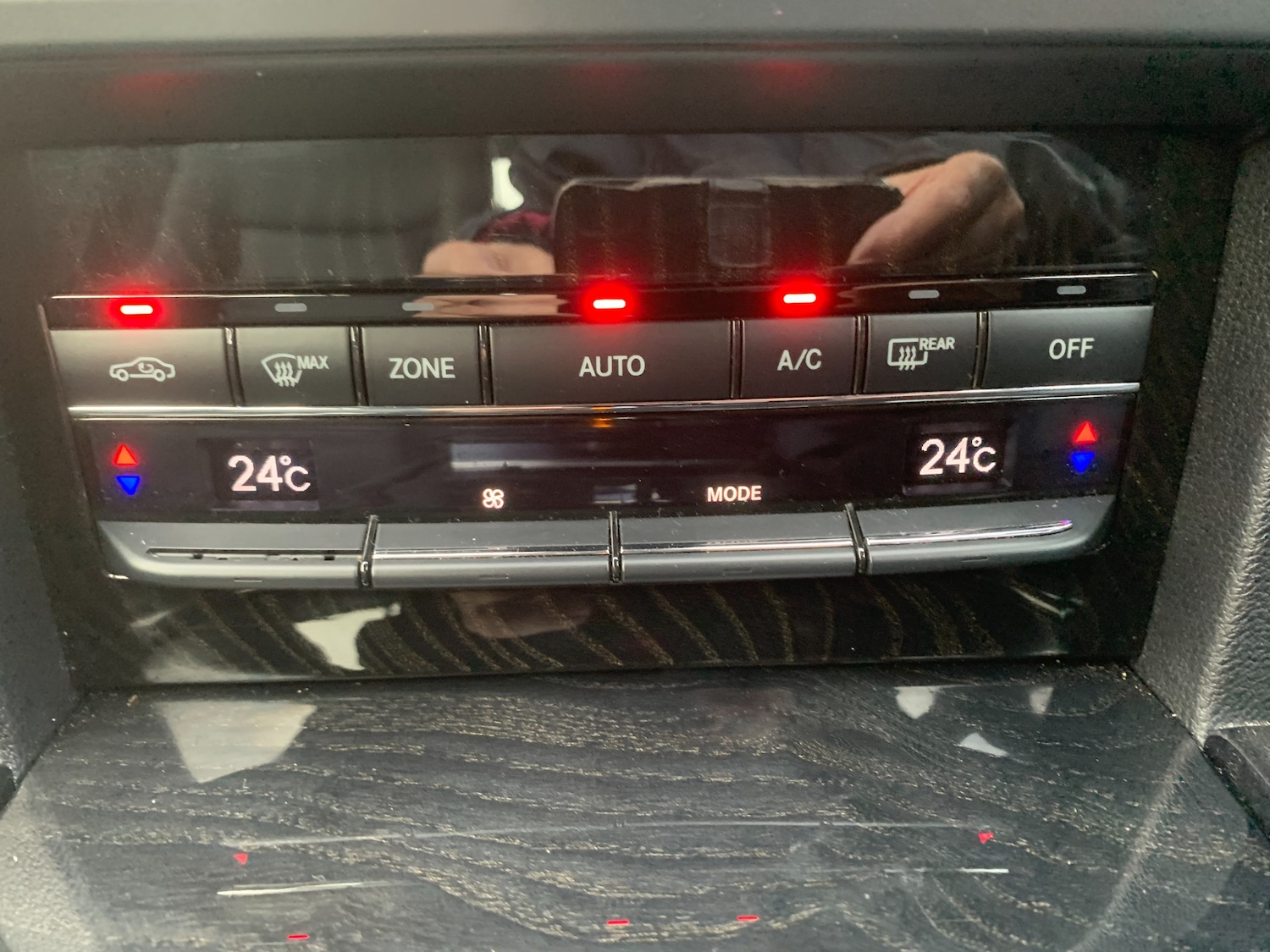 Used Mercedes-Benz E Class 2012 for sale - 76565617: Photo 14