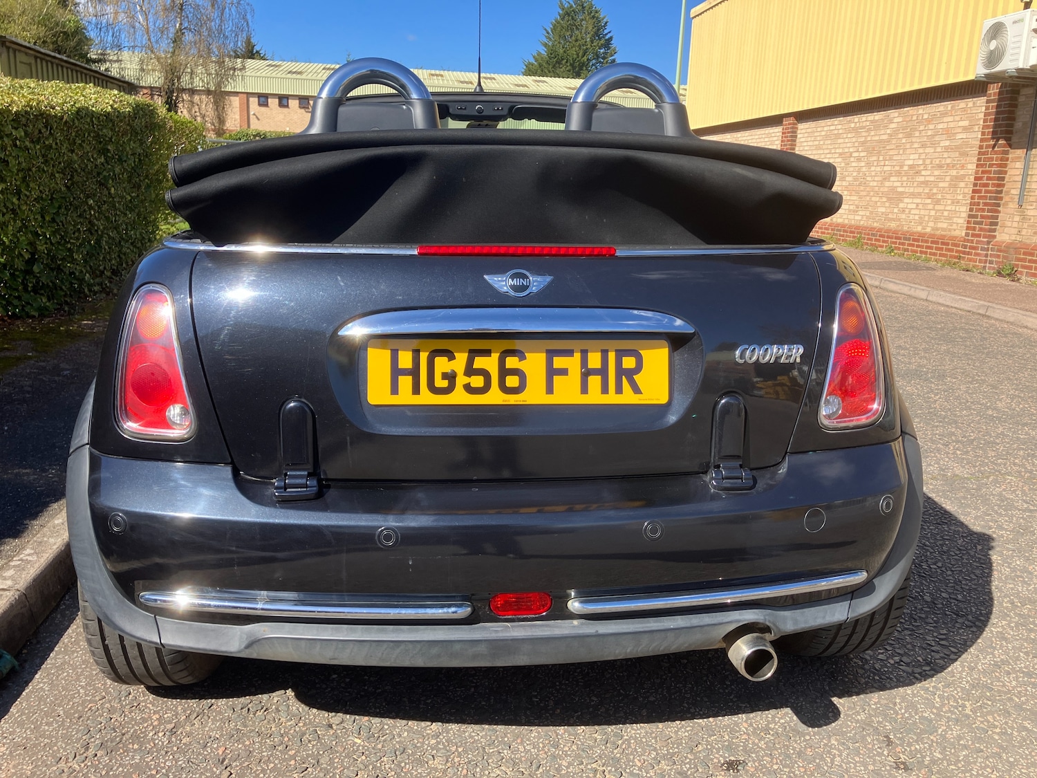 Used MINI Convertible 2006 for sale - 78029065: Photo 5