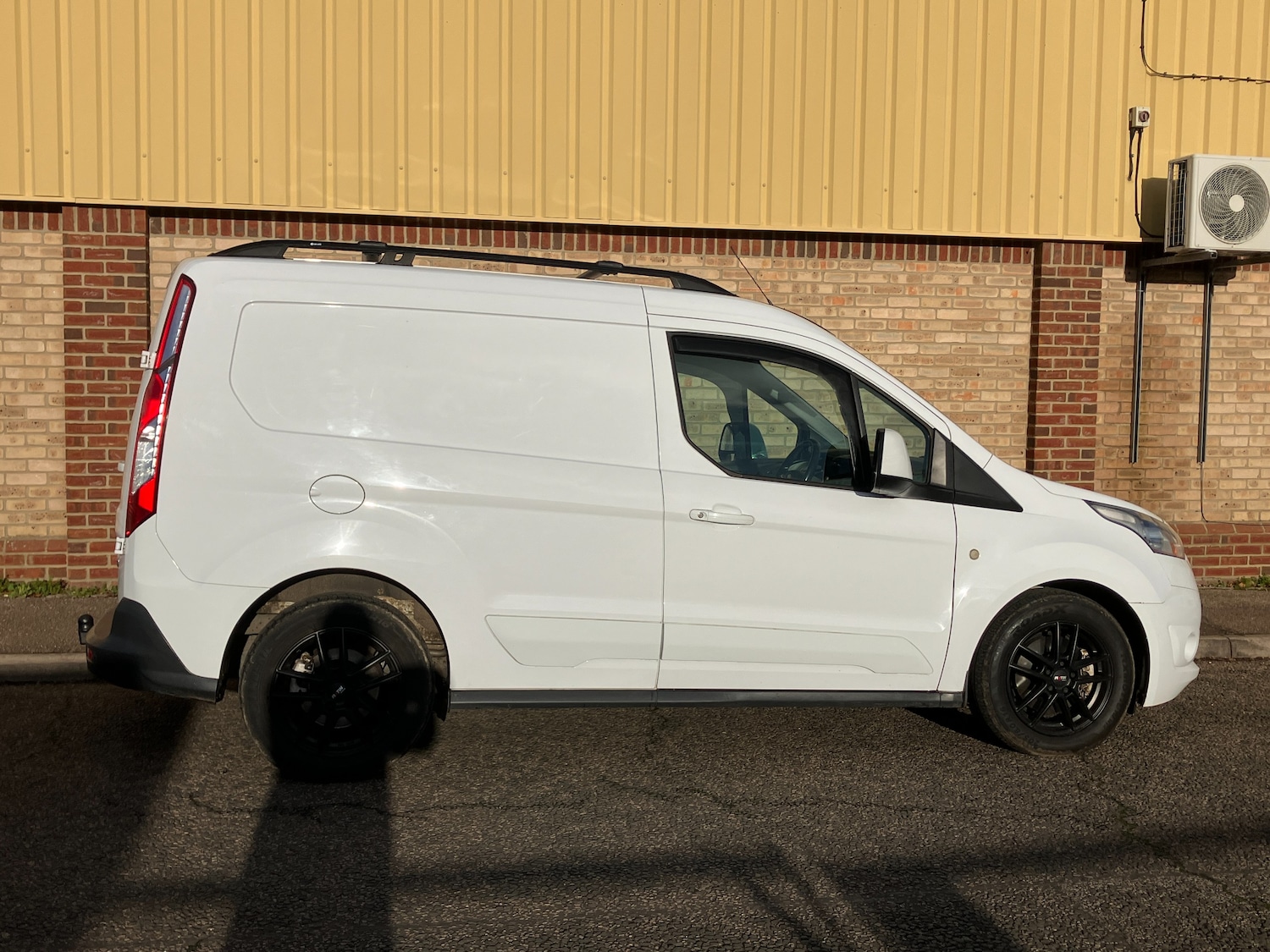 Used Ford Transit Connect 2015 for sale - 76665397: Photo 10