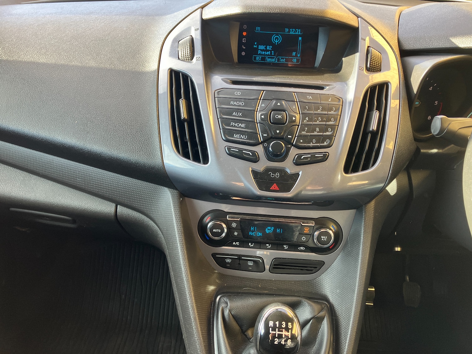 Used Ford Transit Connect 2015 for sale - 76665397: Photo 13