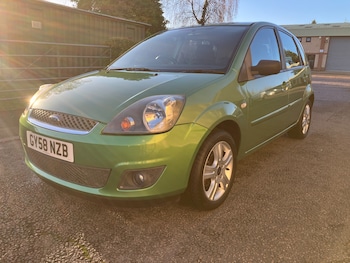 Used Ford Fiesta 2009 for sale - 76685559: Photo