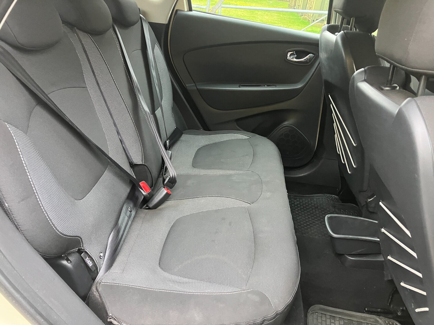 Used Renault Captur 2015 for sale - 77501928: Photo 10