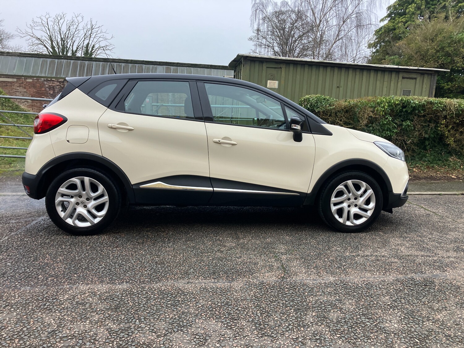 Used Renault Captur 2015 for sale - 77501928: Photo 8