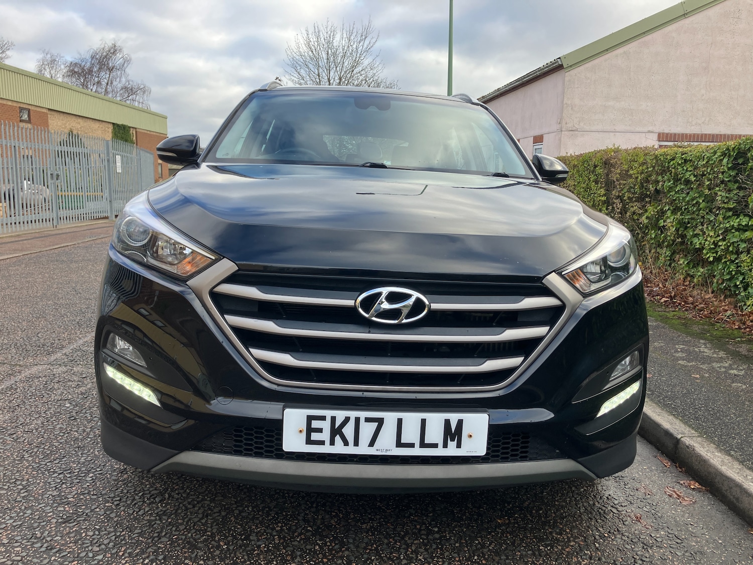 Used Hyundai TUCSON 2017 for sale - 76836550: Photo 2