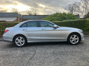 Used Mercedes-Benz C Class 2017 for sale - 76724122: Photo