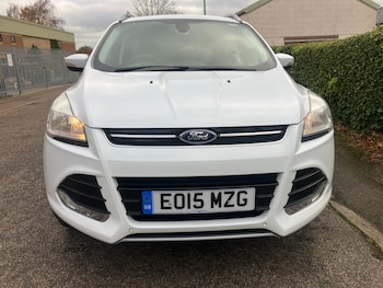 Used Ford Kuga 2015 for sale - 76386885: Photo