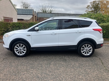 Used Ford Kuga 2015 for sale - 76386885: Photo
