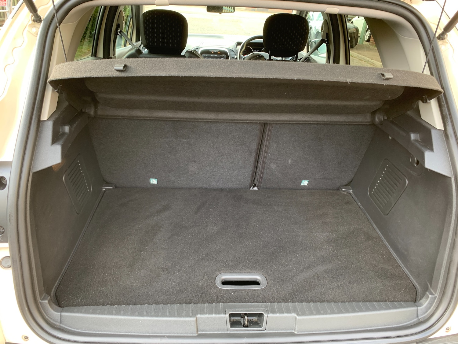 Used Renault Captur 2018 for sale - 76219702: Photo 11