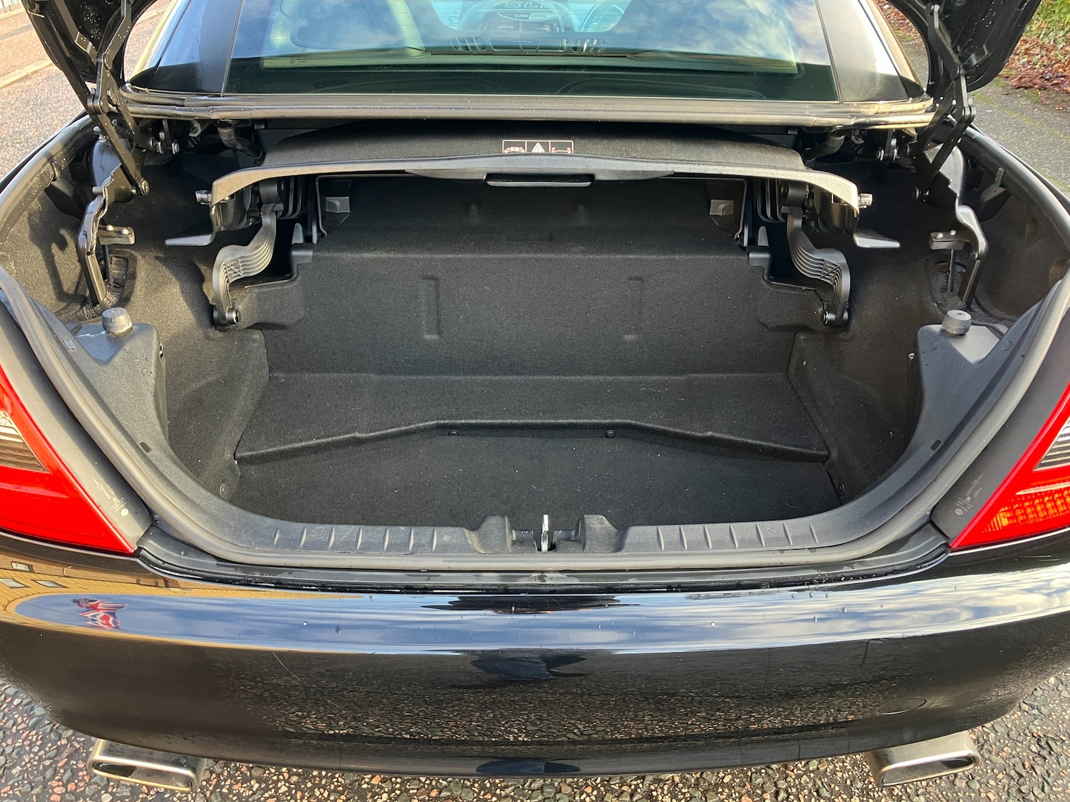 Used Mercedes-Benz SLK 2009 for sale - 77200830: Photo 21