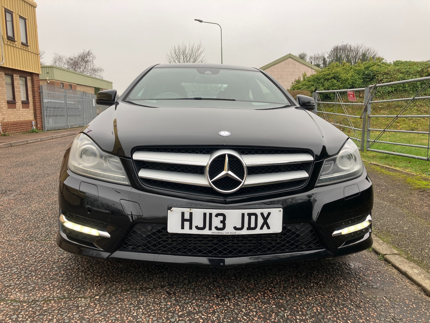 Used Mercedes-Benz C Class 2013 for sale - 77493804: Photo 2