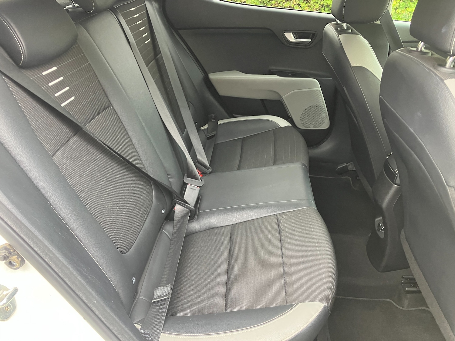 Used Kia Stonic 2017 for sale - 77620331: Photo 10