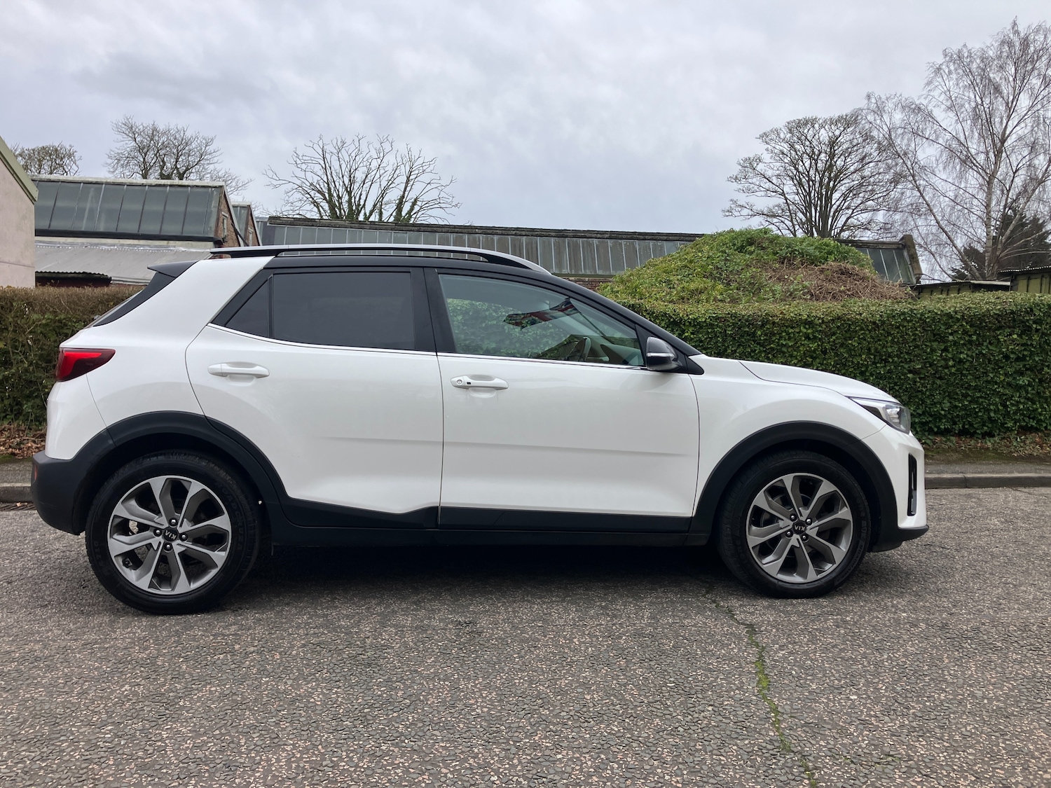 Used Kia Stonic 2017 for sale - 77620331: Photo 8