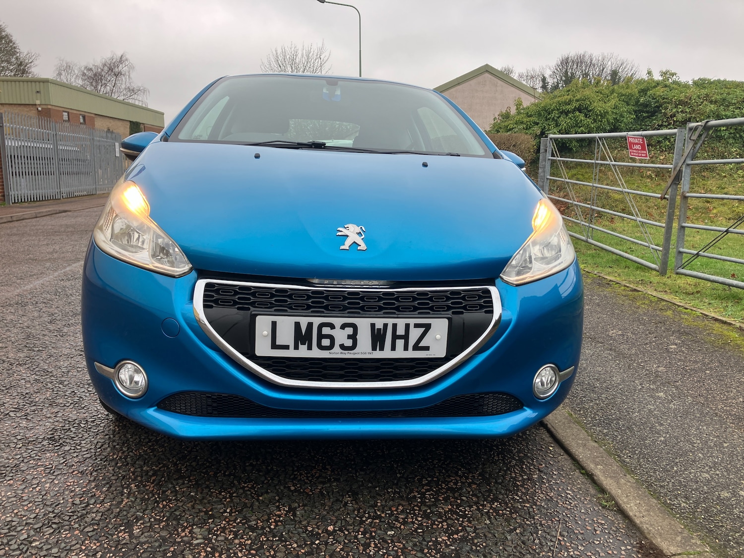 Used Peugeot 208 2013 for sale - 77493801: Photo 2