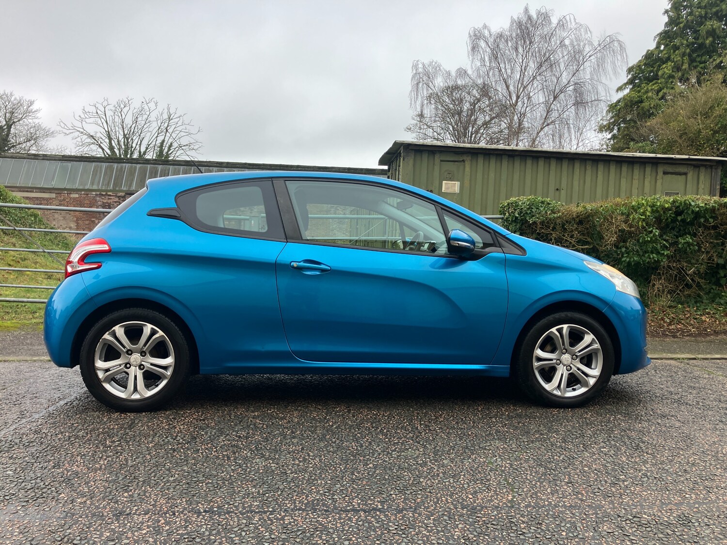 Used Peugeot 208 2013 for sale - 77493801: Photo 8