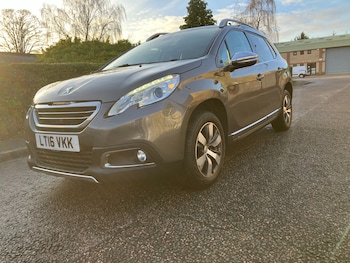 Used Peugeot 2008 2016 for sale - 77106814: Photo
