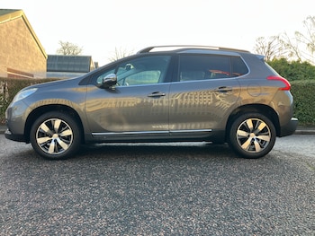 Used Peugeot 2008 2016 for sale - 77106814: Photo