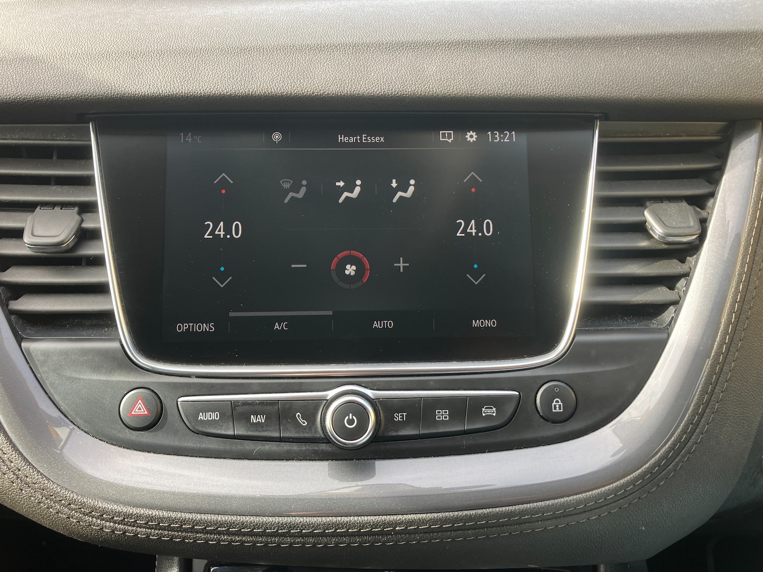 Used Vauxhall Grandland X 2018 for sale - 77631358: Photo 9