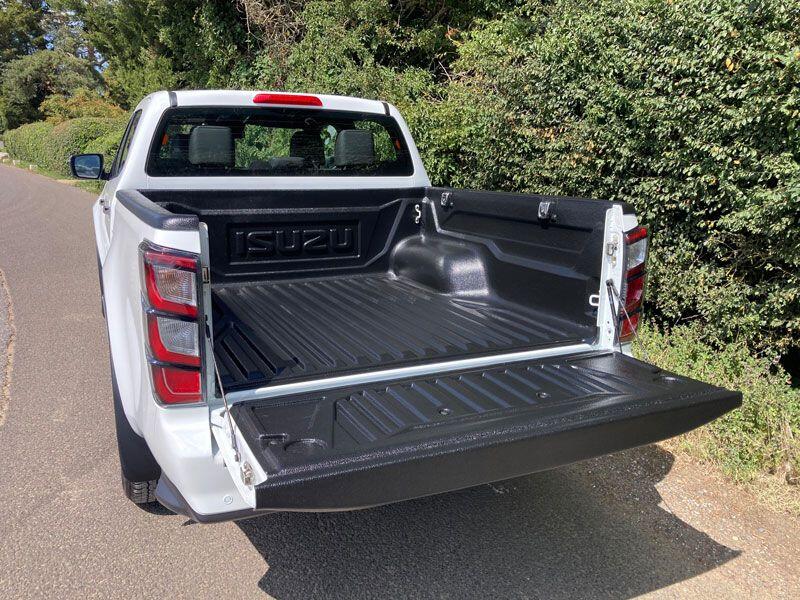 Used Isuzu D-Max 2024 for sale - 76988383: Photo 8