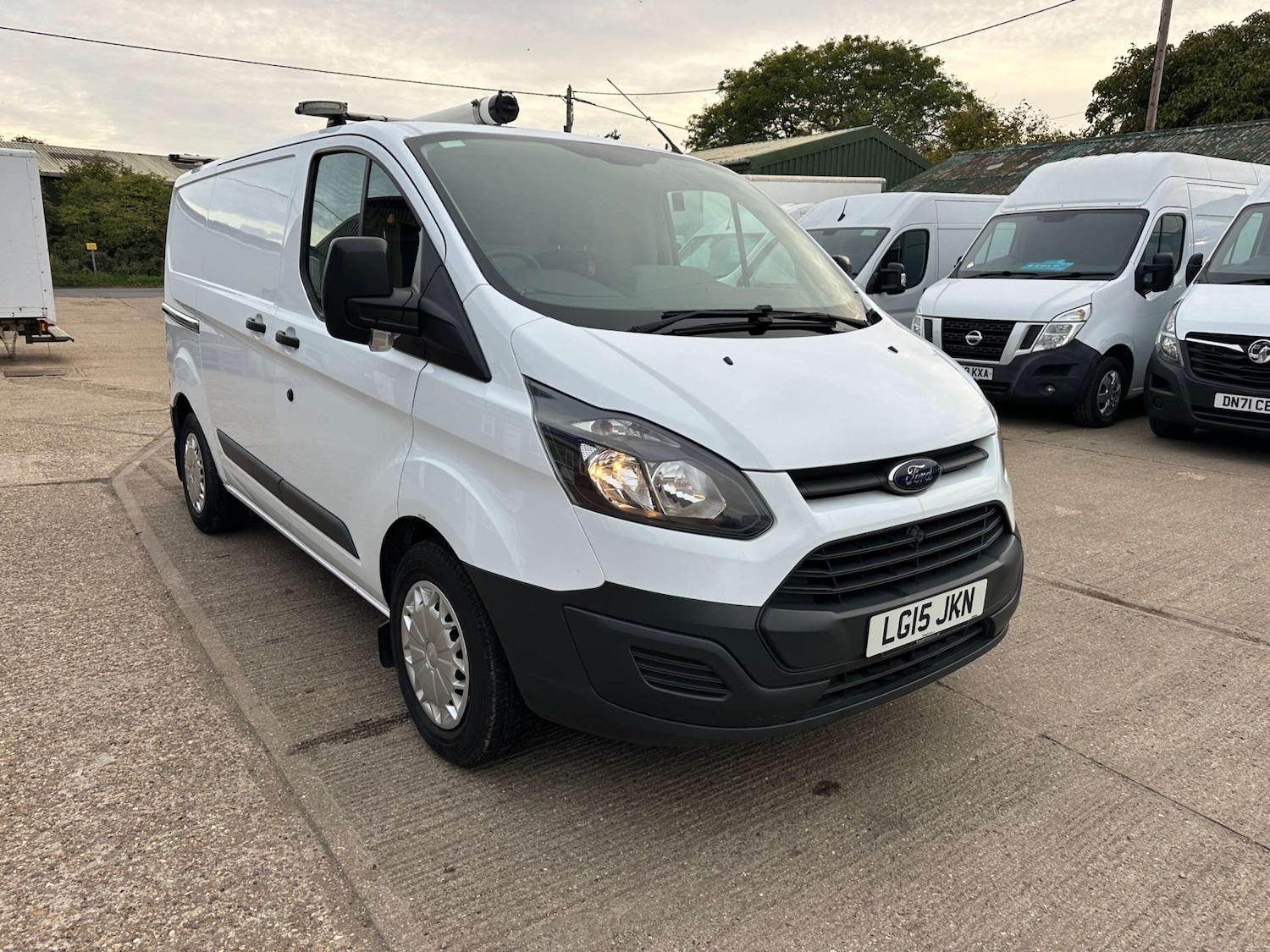 Used Ford Transit Custom 2015 for sale - 76112478: Photo 3