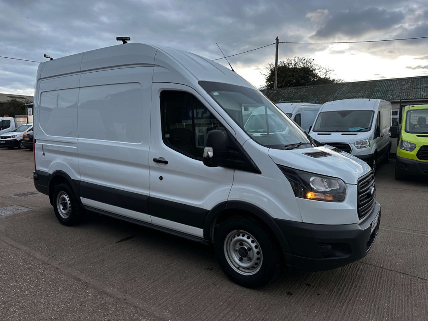 Used Ford Transit 2018 for sale - 76601616: Photo 14