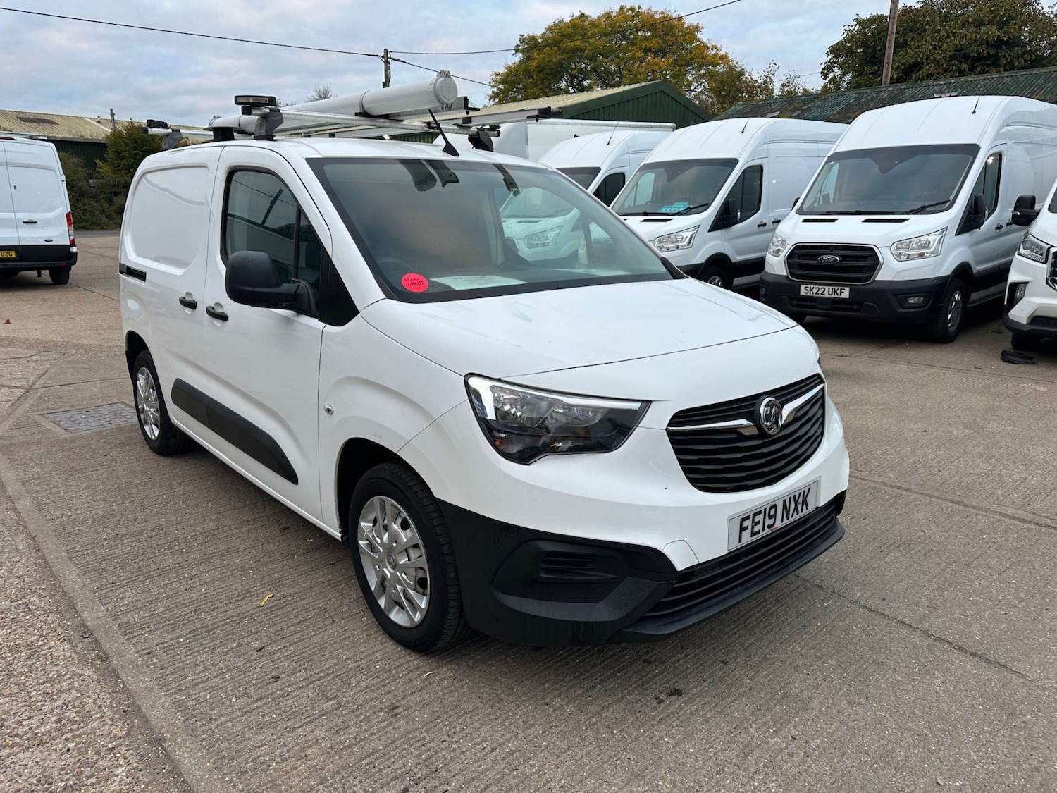 Used Vauxhall Combo 2019 for sale - 76600811: Photo 3