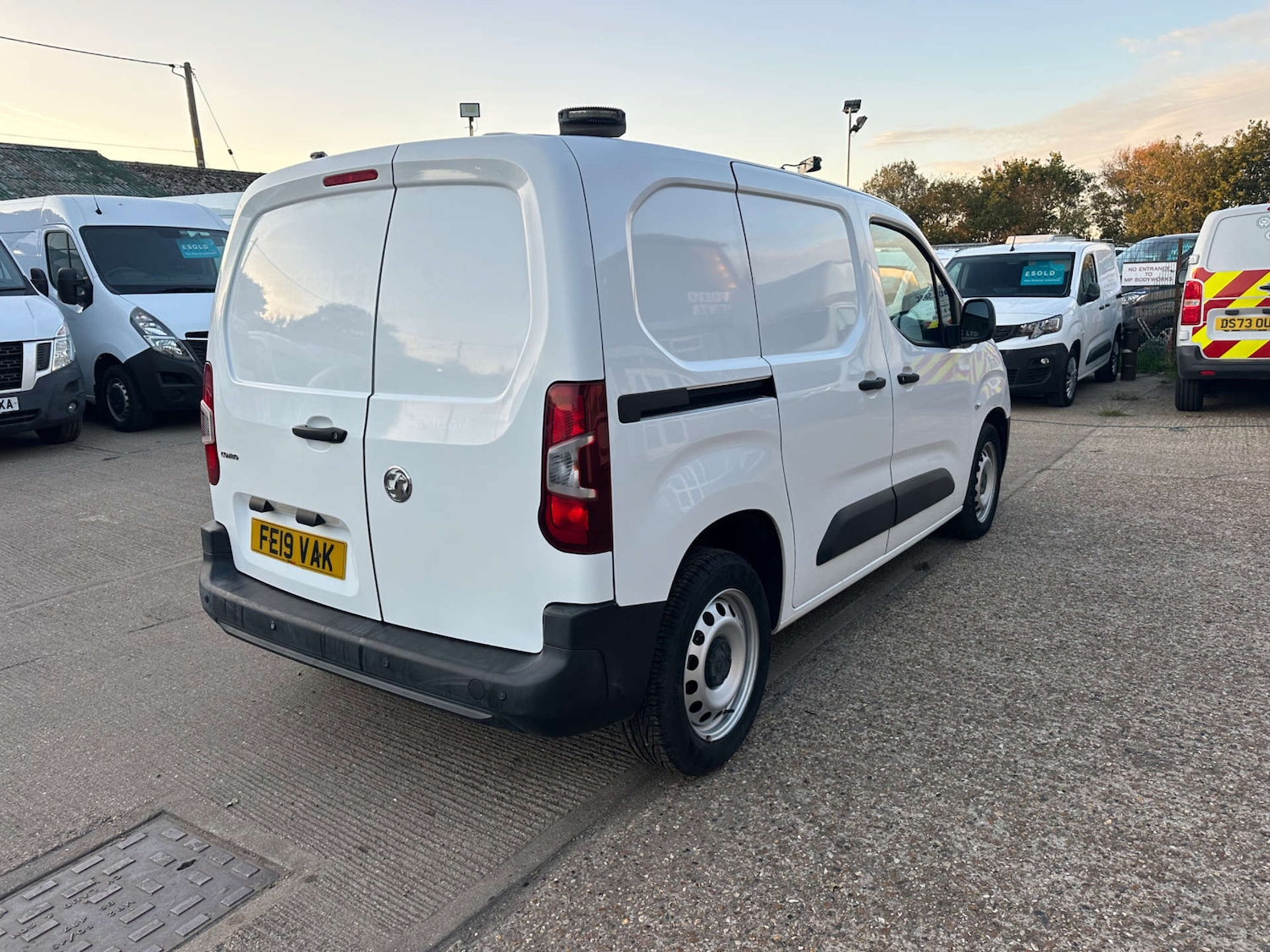 Used Vauxhall Combo 2019 for sale - 76600846: Photo 10