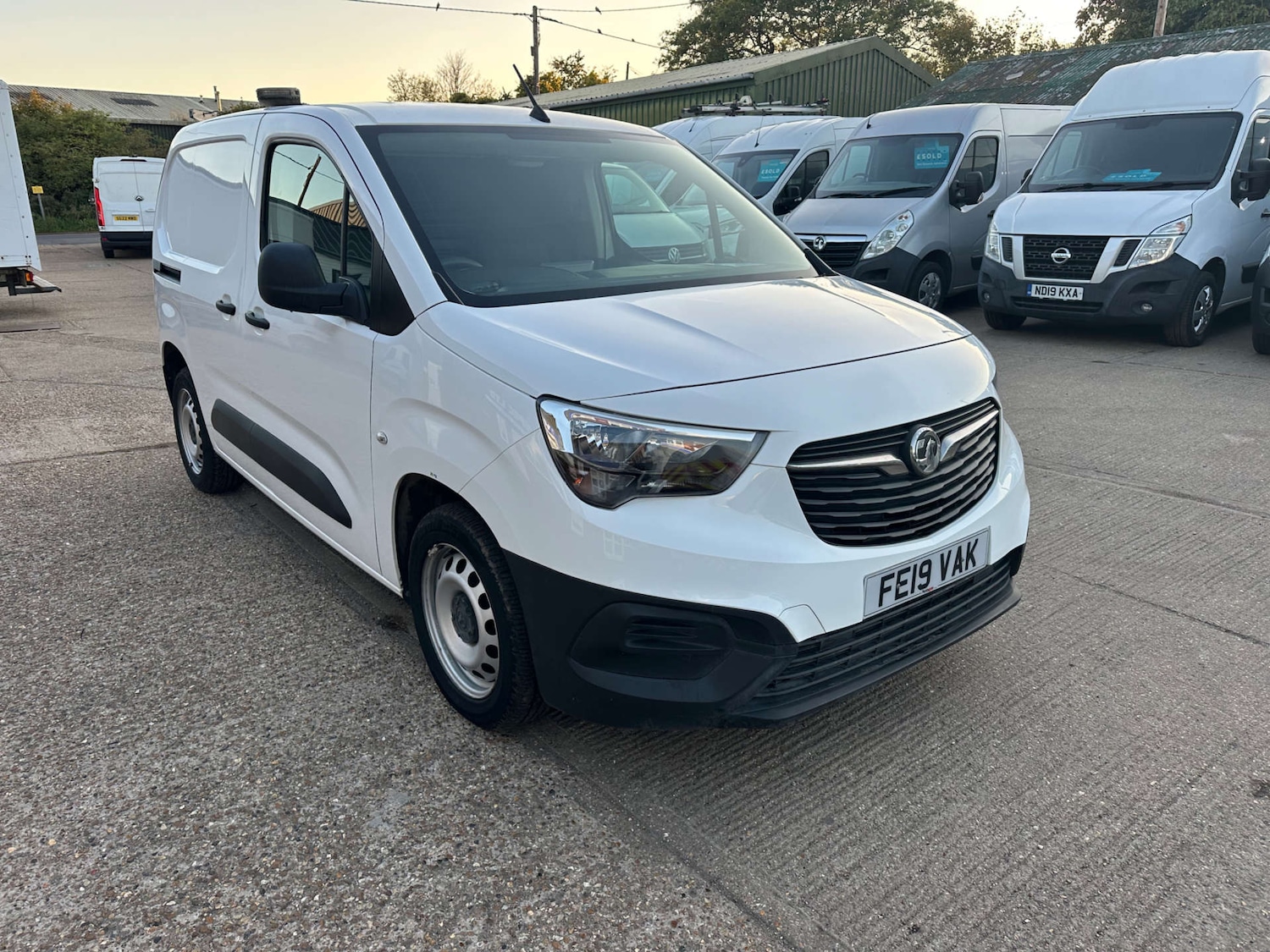 Used Vauxhall Combo 2019 for sale - 76600846: Photo 3