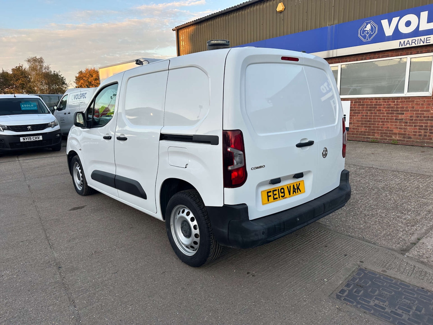 Used Vauxhall Combo 2019 for sale - 76600846: Photo 8