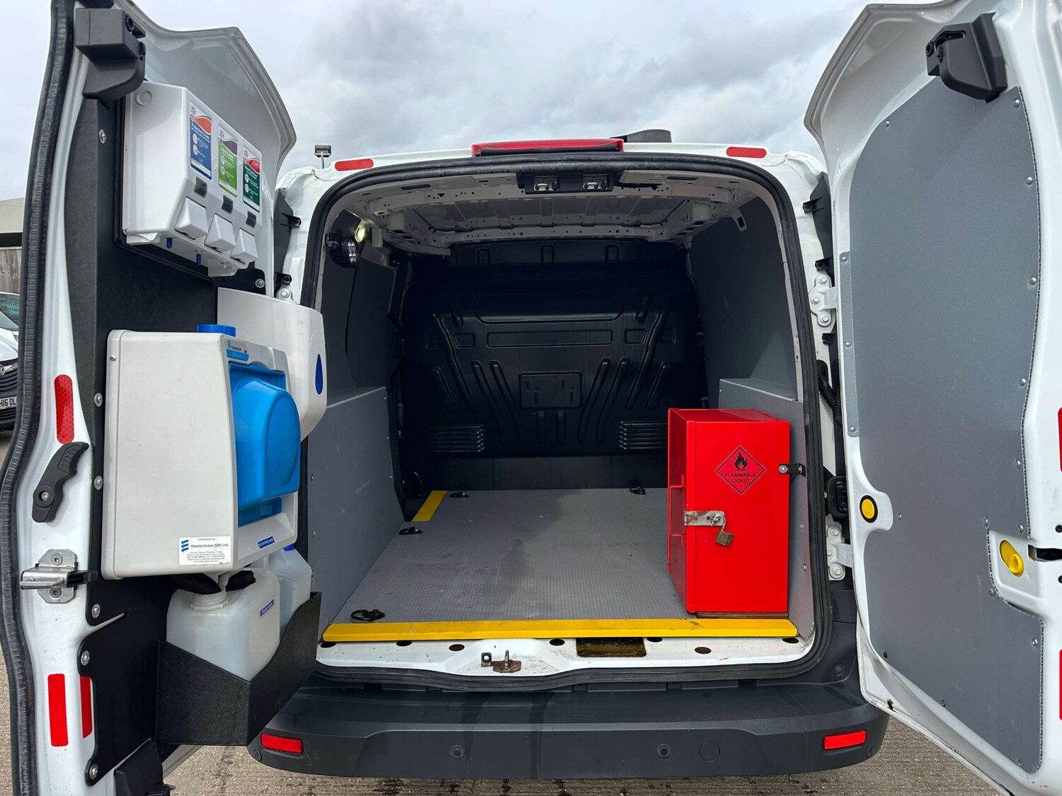 Used Ford Transit Connect 2017 for sale - 77877330: Photo 9