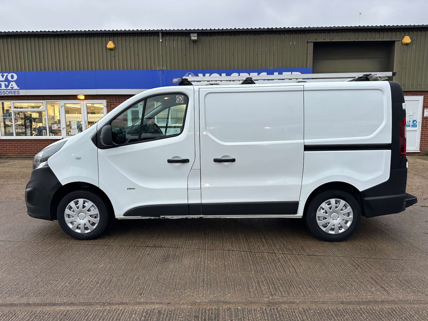 Used Vauxhall Vivaro 2016 for sale - 76830057: Photo 5