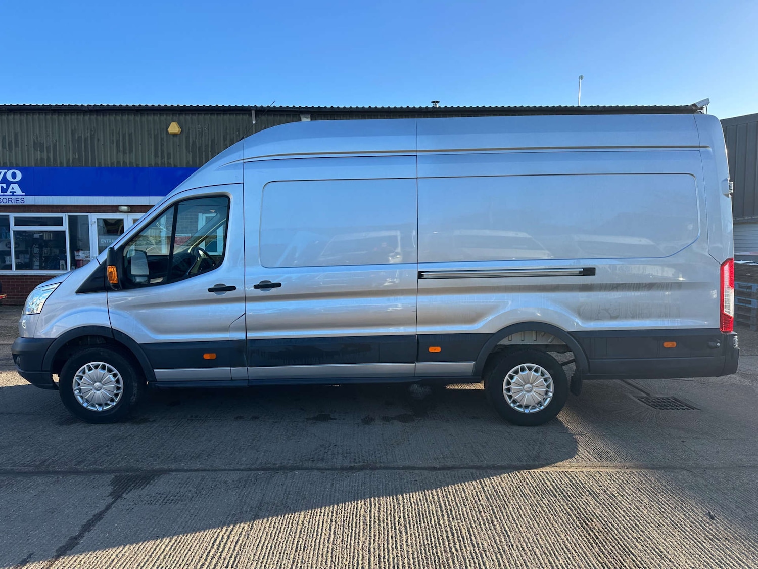 Used Ford Transit 2017 for sale - 76937710: Photo 5